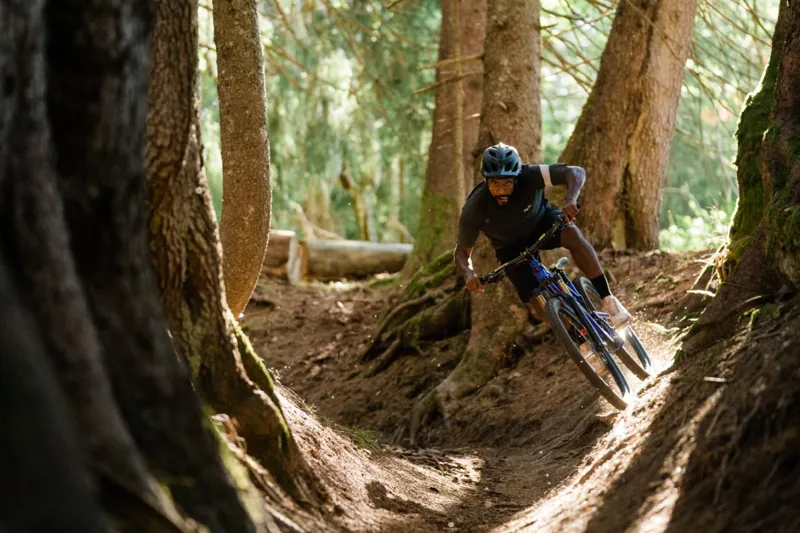 Santa Cruz Tallboy C S Mountain Bike 2023 Gloss Ultra Blue-11